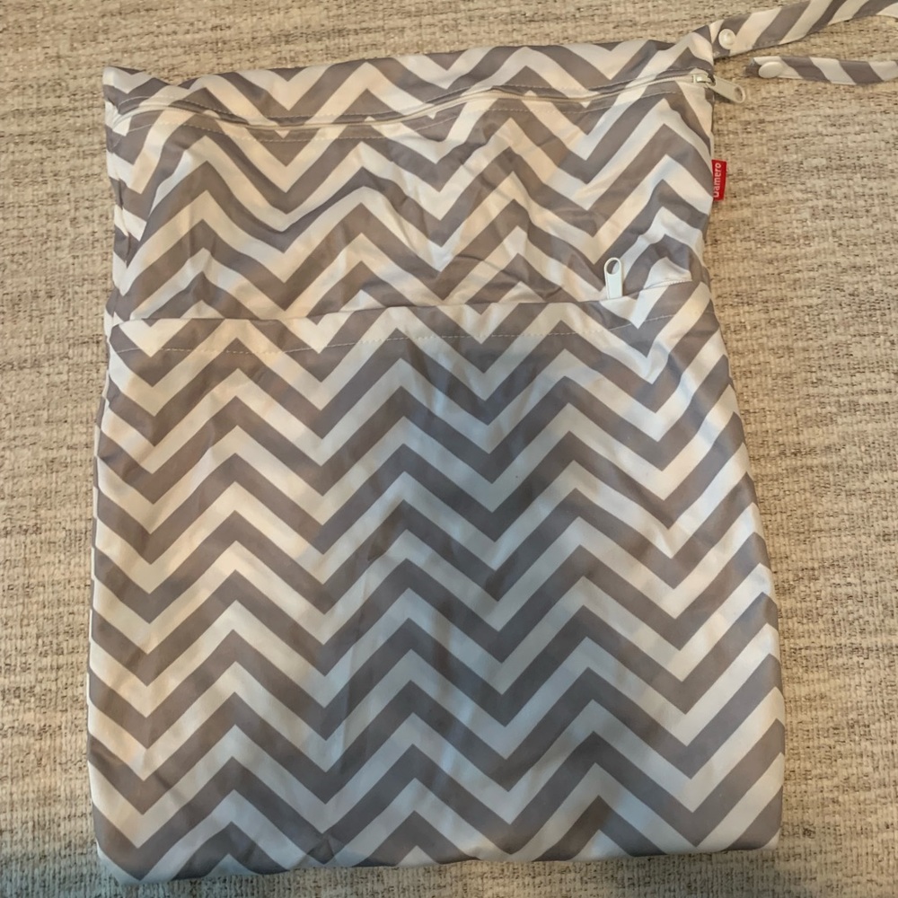 Baby travel wet bag